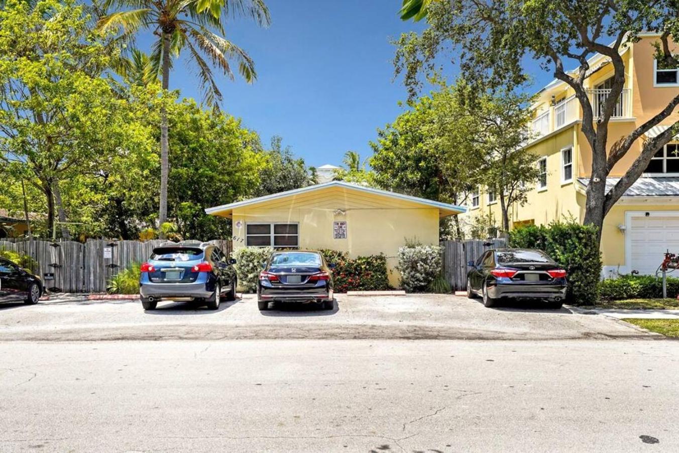 Lovely 1 Bedroom - Just Beachy By Pmi Fort Lauderdale Exteriör bild